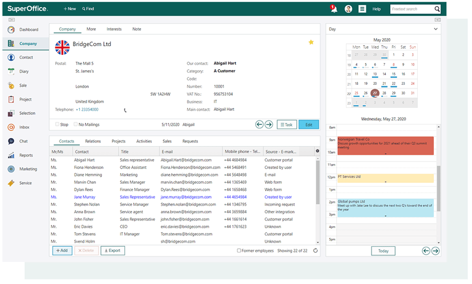 Bærbar computer, der viser SuperOffice CRM